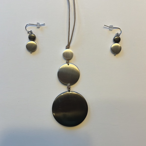 Jill Necklace